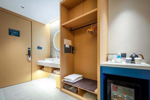 2 double beds