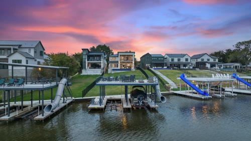 Luxe Lakefront Haven New Listing Promos Available thumb 2