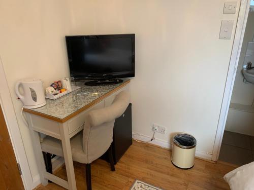 Parkview Guesthouse - image 5