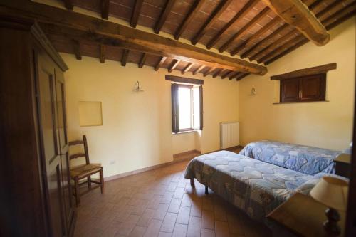 2 bedrooms, 3 beds