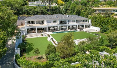 Mountain View Residence near สวนพฤกศาสตร์แห่งชาติคีร์สเตนบอสช์