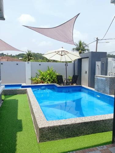 kelabu homestay with private pool in Batu Gajah