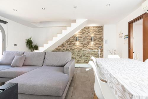 Townhouse Calvari - image 3