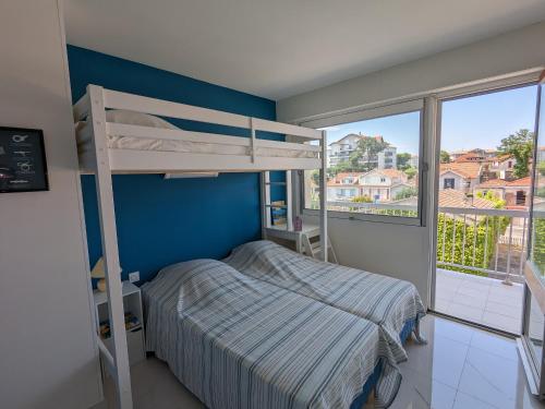 Apartment image 10