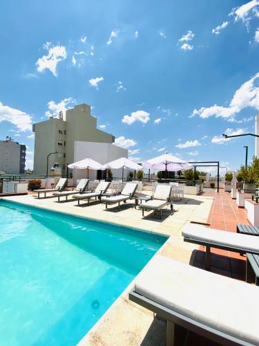 . HOTEL CASTELAR CORDOBA