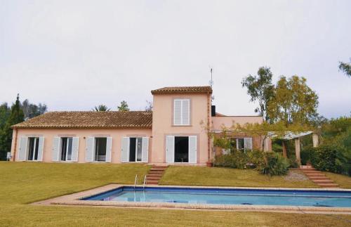 Villa Casa Puntiró with swimming pool