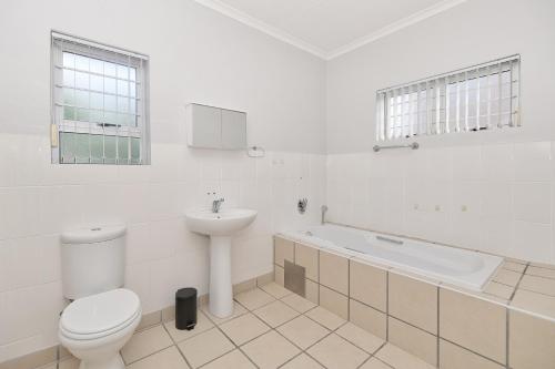 Protea 9 In Struisbaai