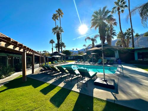 Vista Grande Resort - A Gay Mens Resort in Palm Springs, USA
