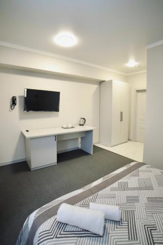 GRAND AURA HOTEL