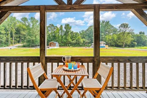 5 Cozy Casita Lux Tiny House, Firepit, 5 Mins To Downtown Guntersville in Guntersville, USA