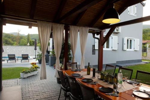 Dārzs, Villa Batarelo fully air-conditioned in Lučane