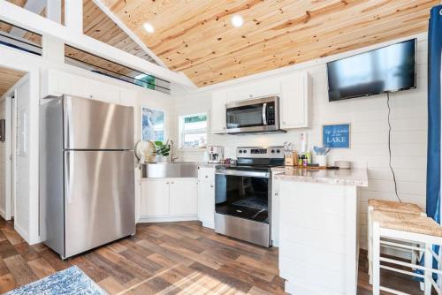 設施, 4 Heron Haus, Luxury Tiny House, Pet Friendly, Mins to Downtown Guntersville in 崗特斯維爾 (AL)
