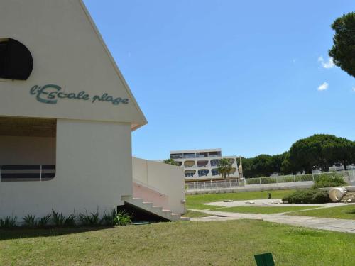 Studio Cabine Climatisé, Plage et Piscine, 4 Couchages - Port Camargue - FR-1-250-151 (Studio Cabine Climatise, Plage et Piscine, 4 Couchages - Port Camargue - FR-1-250-151) in Le Grau-du-Roi