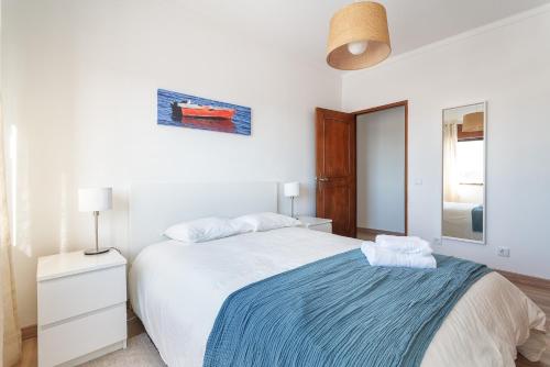 Spacious & Sunny Flat - Loulé