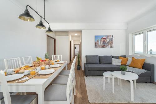 Spacious & Sunny Flat - Loulé