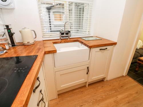 Bay Tree Cottage - image 12