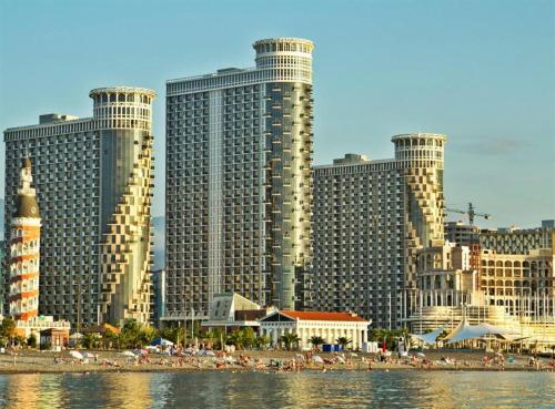 BATUMi ORBI SEA TOWERS 15 G