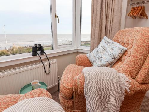 Sea View House - image 3