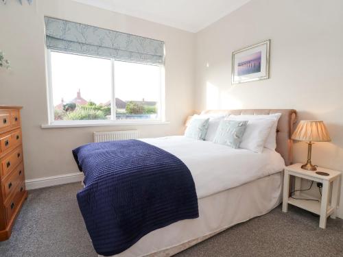 Sea View House - main image