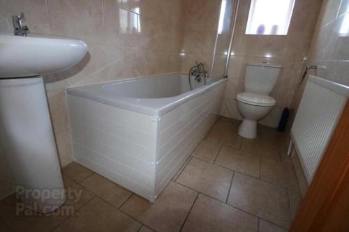 Iris House Room Type - Double Room with Mountain View