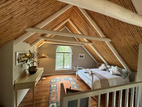 Twin Trees Cottage in Ribek Kastelis
