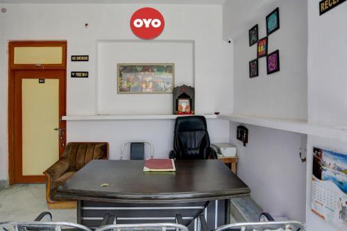 OYO Flagship Avisha Inn