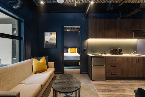 One Bedroom Metro Unit
