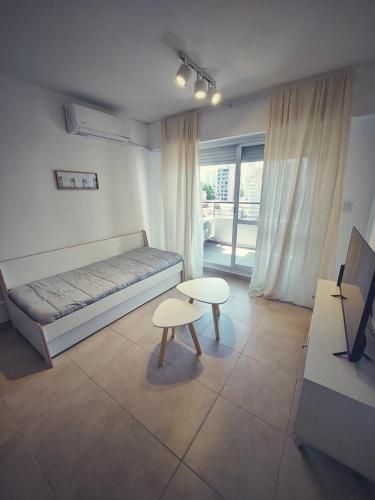 One-Bedroom Apartment image 9
