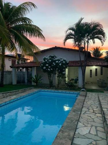 Casa de Veraneio com Piscina Perto da Praia