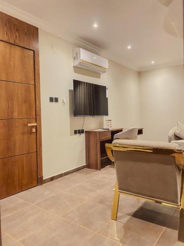 คอมฟอร์ตอินน์สวีตริยาดห์ (Comfort Inn Suites Riyadh) in อัล อิซดิฮาร์
