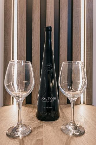 EXCLUSIVE Plus EXCLUSIVE Plus