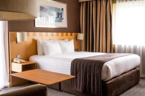 Holiday Inn A55 Chester West - image 11