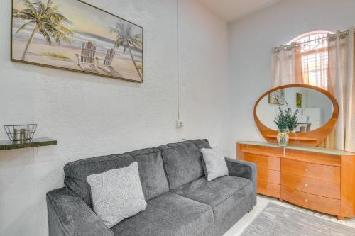 Miami Gardens Studio with Patio 12 Mi to Ocean! in Miami Gardens, USA