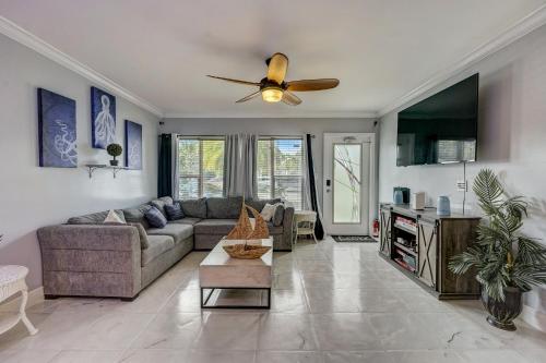 Wilton Manors Pool Oasis 3/3 and free parking in Fort Lauderdale, USA