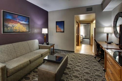 Drury Inn & Suites Albuquerque North - image 11