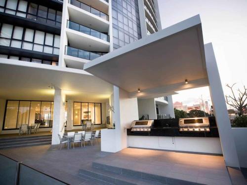 Three-Bedroom Apartment image 9