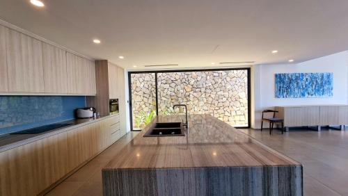 Promotion Early Booker Ocean Front Villa 500m2 with 4 bedrooms and swimming pool