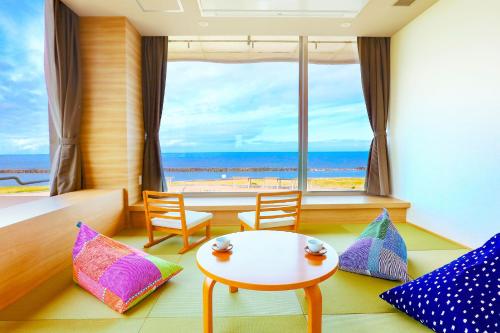 Twin Room with Tatami Area with Ocean View - Non-Smoking