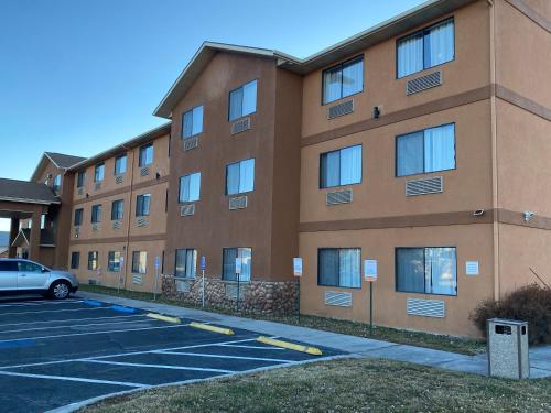 Comfort Inn & Suites Gunnison-Crested Butte - image 12