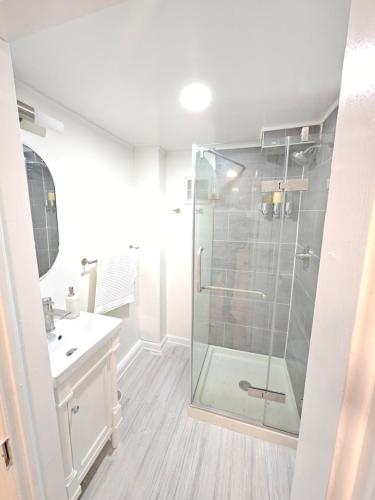 حمام, 2-Bedroom in the Heart of Denver in شيري كريك