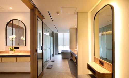 507758729 Hotel Santika Premiere Linggarjati - Kuningan