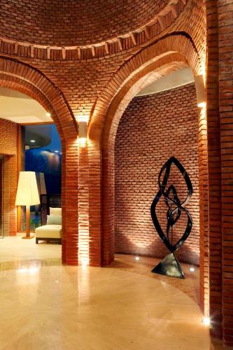 The Westin Sohna Resort & Spa