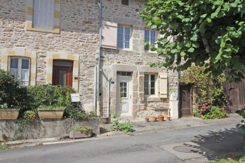 Meme jeanne gîte à louer Noualias
