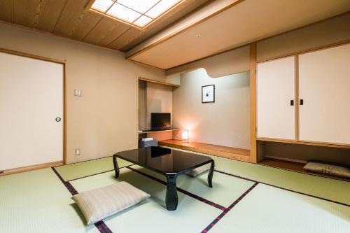 Japanese-Style Room