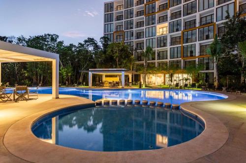 Úszómedence, Condo in Playa del Carmen Mayakoba in San Miguelito
