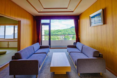 Suite Twin Room with Tatami Area - Non-Smoking - Annex