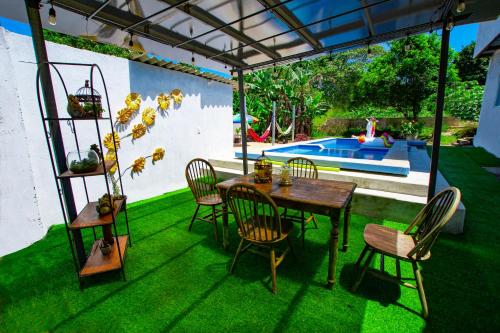 Amancay House, Jacuzzi and Pool