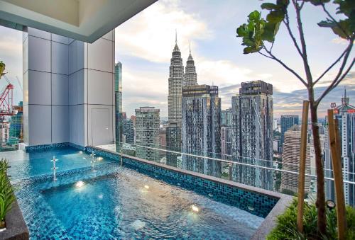Royce Residence KLCC by Cobnb - image 14