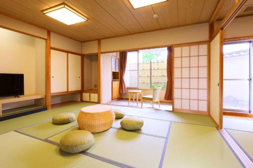 Japanese-Style Family Room - Non-Smoking - Main Building