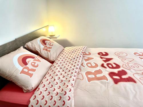 La Sérénade – Montreuil, CA